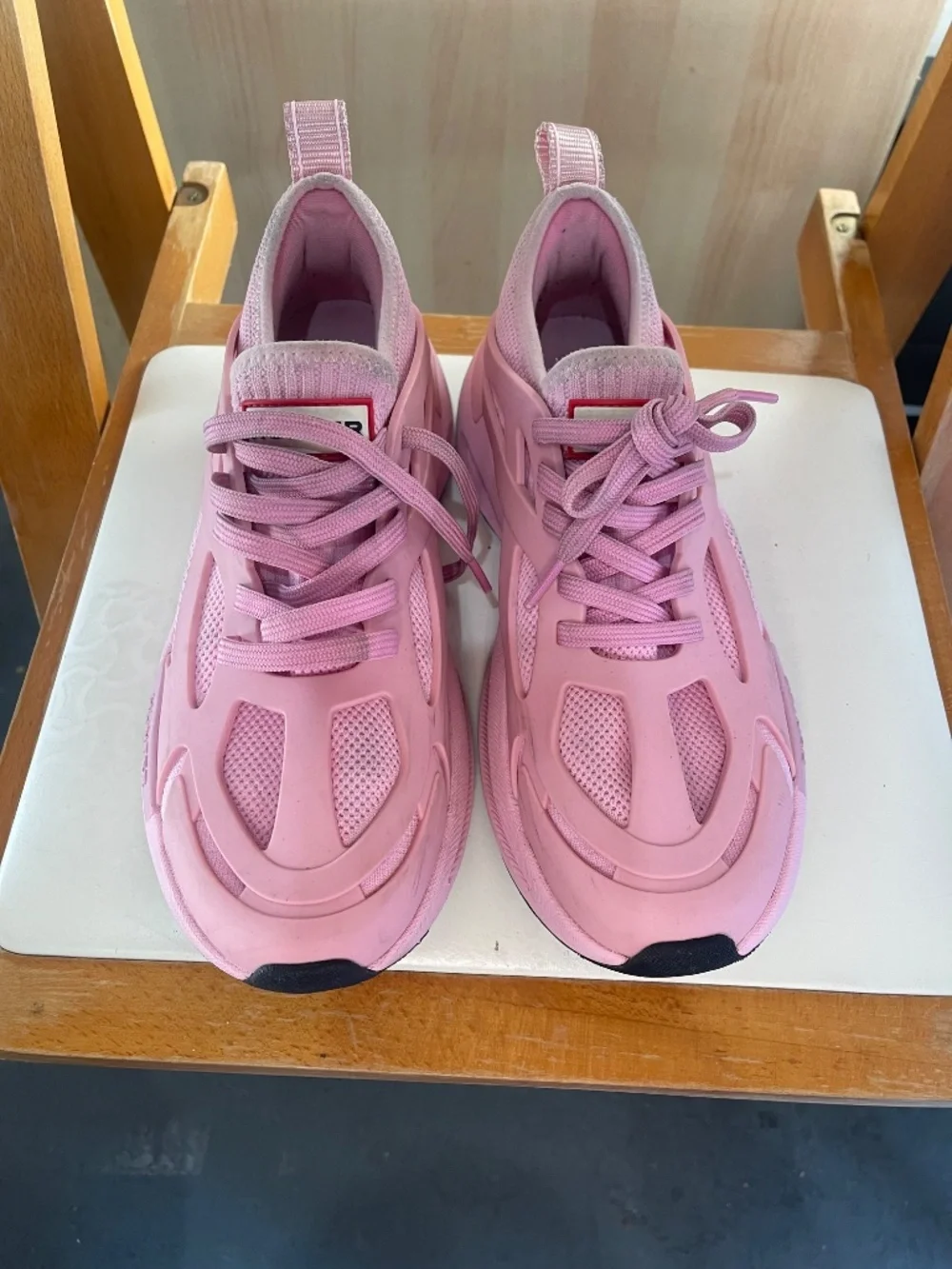 Hunter Pastel Pink Chunky Lace-Up Sneakers